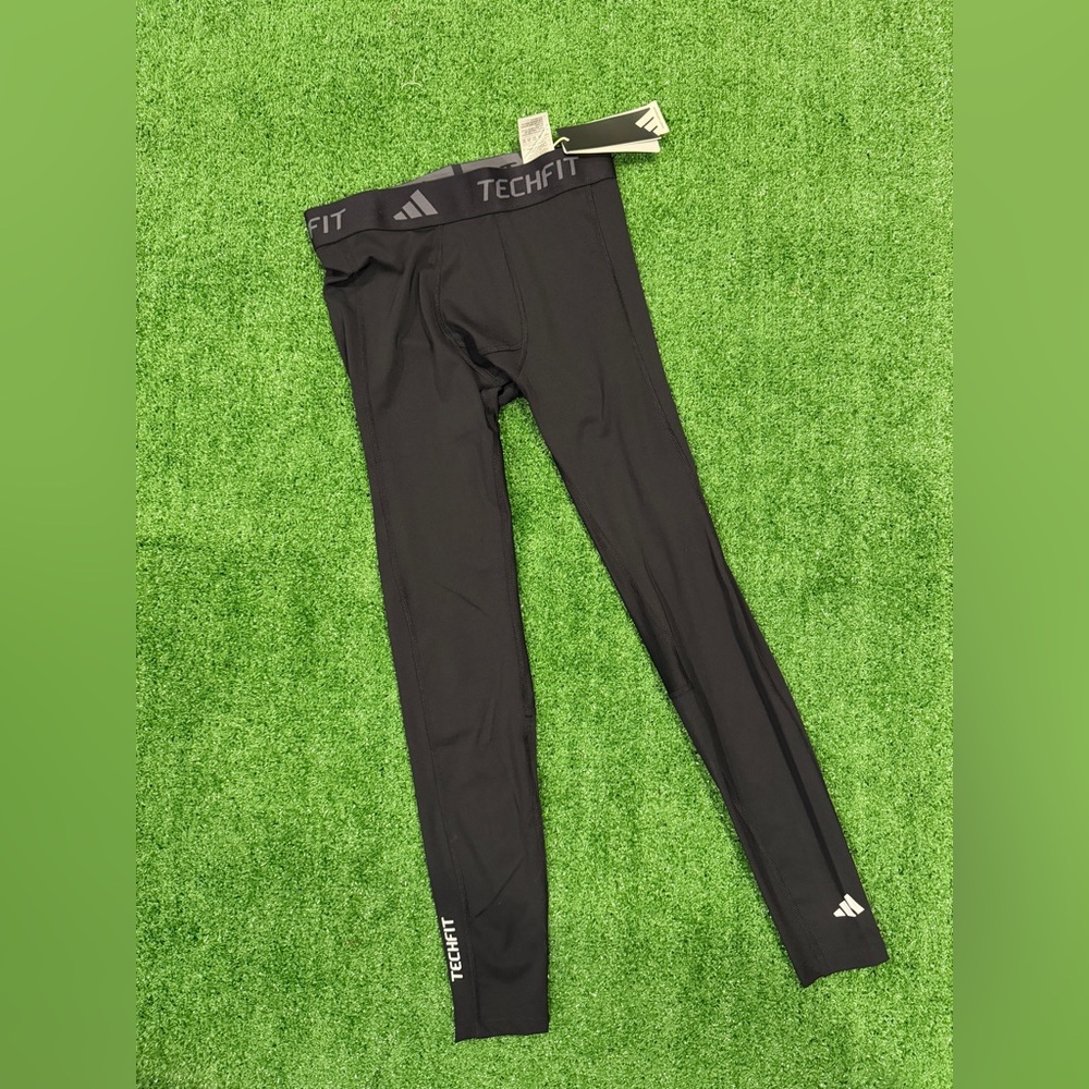 New! Adidas Medium Black Techfit Leggings